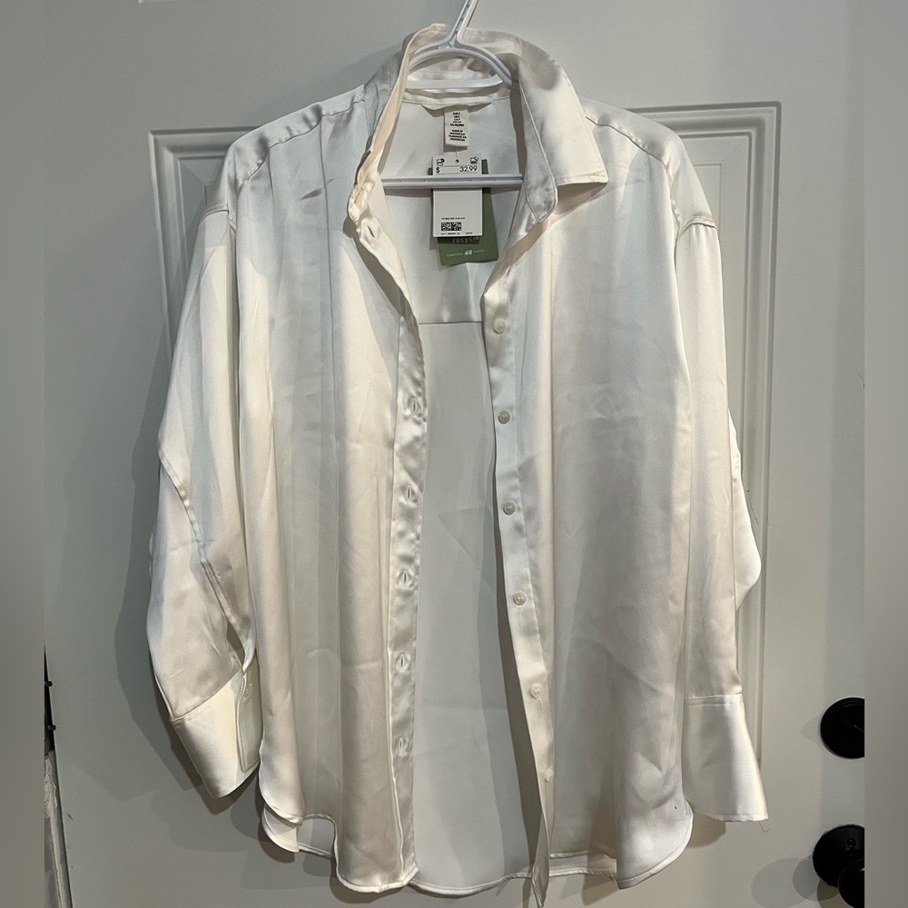 H&M White long sleeve blouse